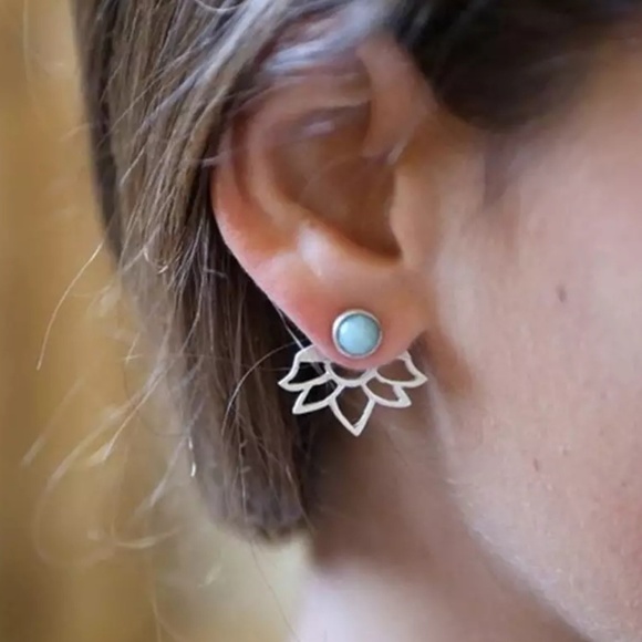 💎✨ Lotus Ear Jackets - Picture 2 of 2